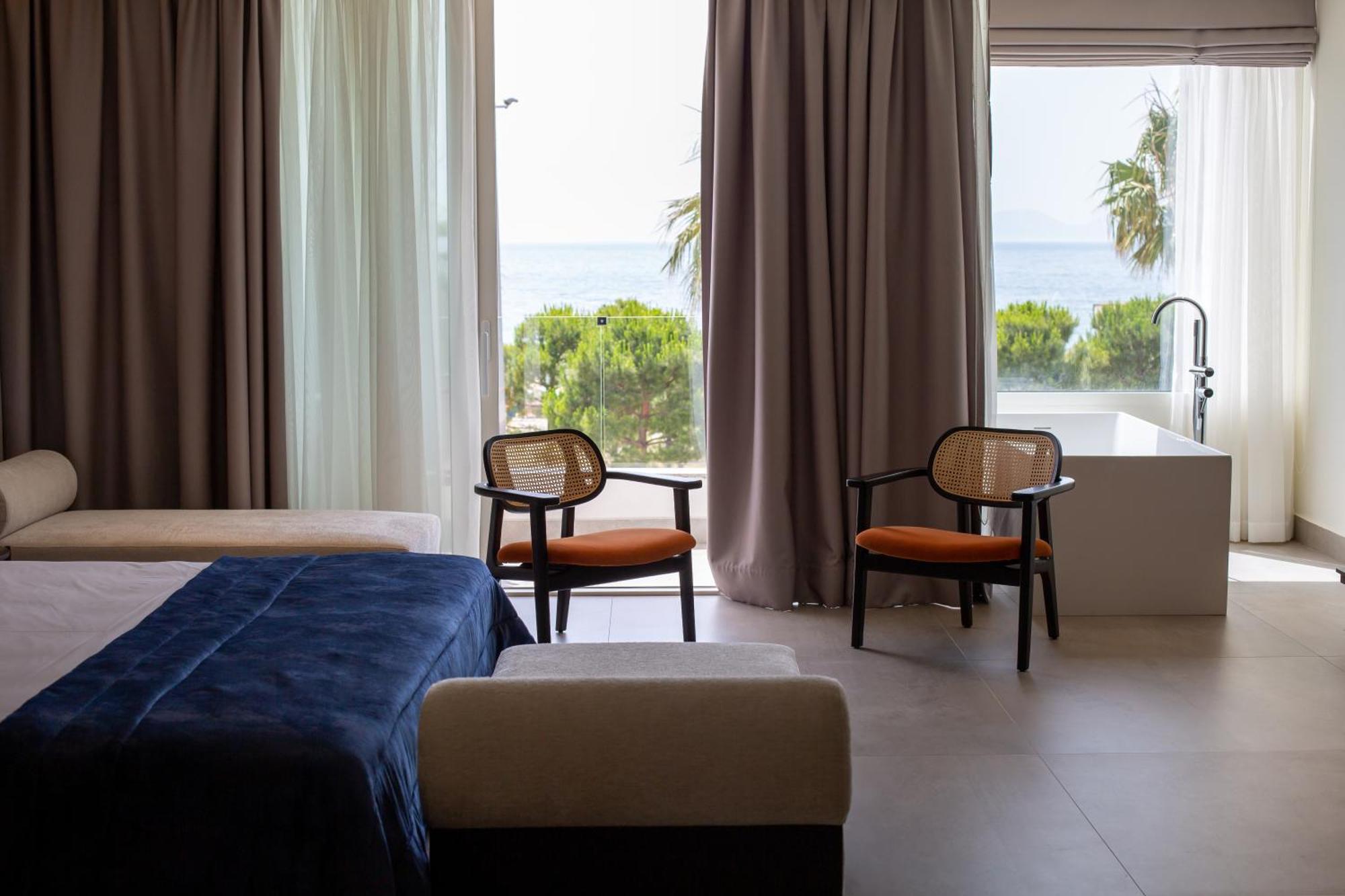 Abi's & Hotel Vlore