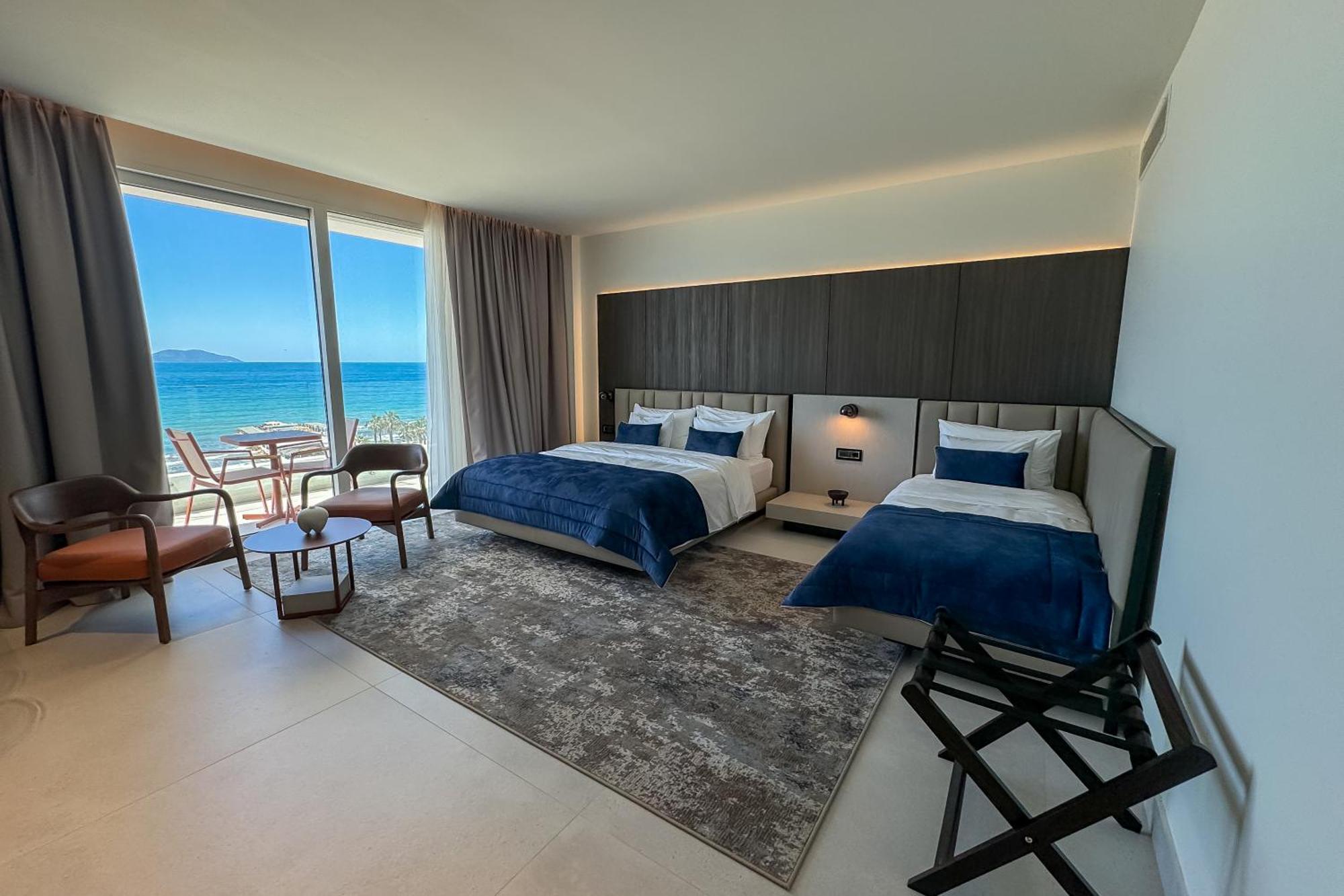 Hotel Abi's & Vlore