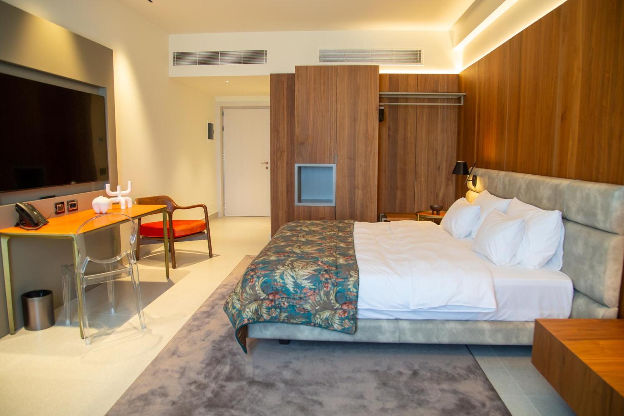 Hotel Abi's &